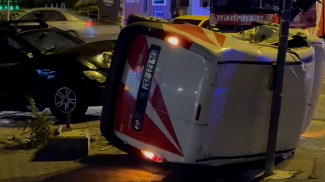 Üsküdar’da iki aracın karıştığı kazada 1 kişi yaralandı